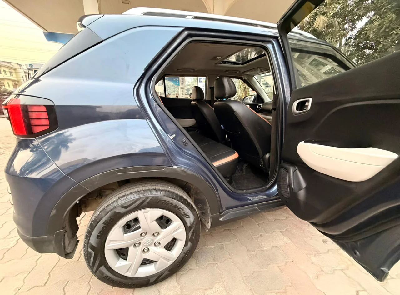 Hyundai Venue - Thumbnail 14